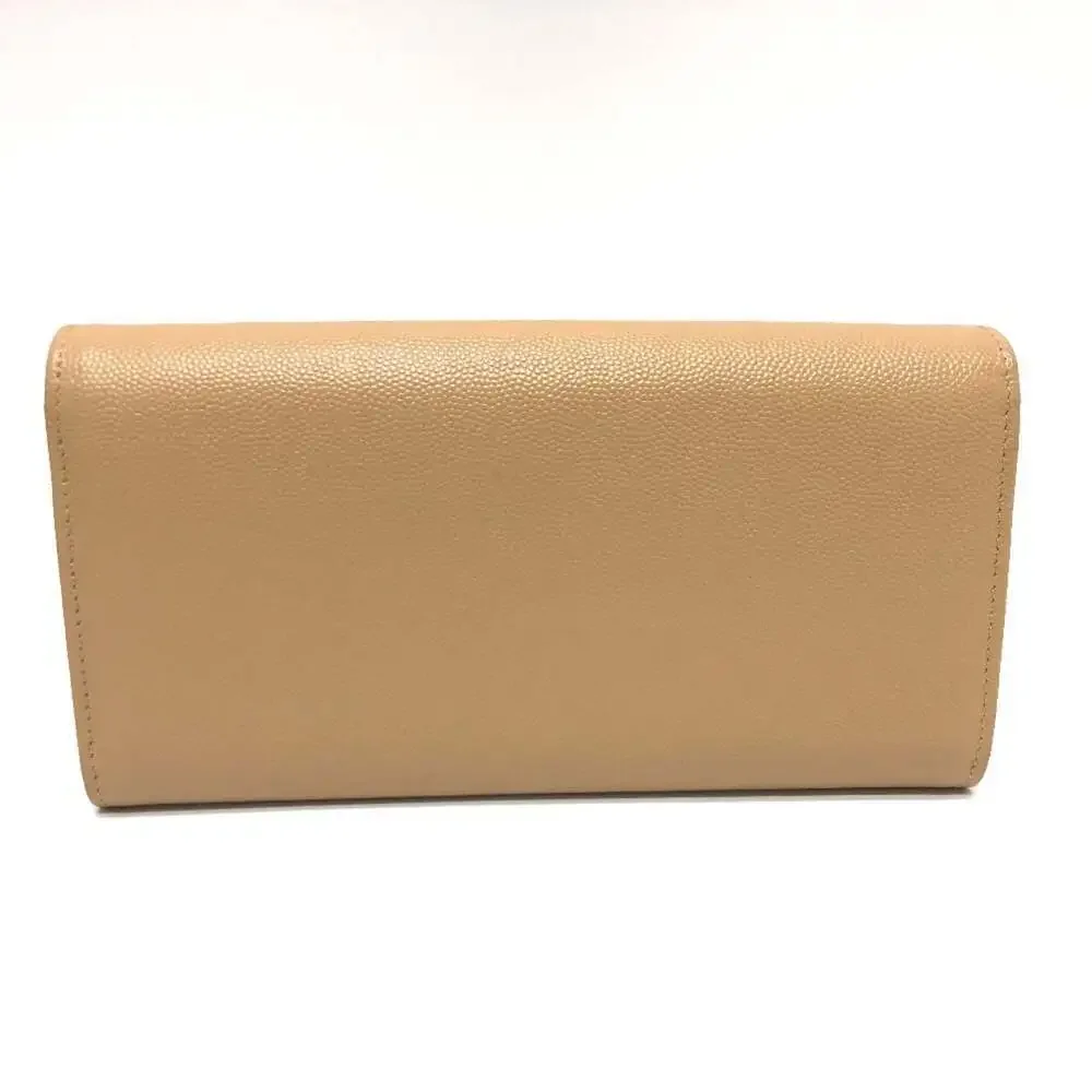 CHANEL Authentic Cream Wallet